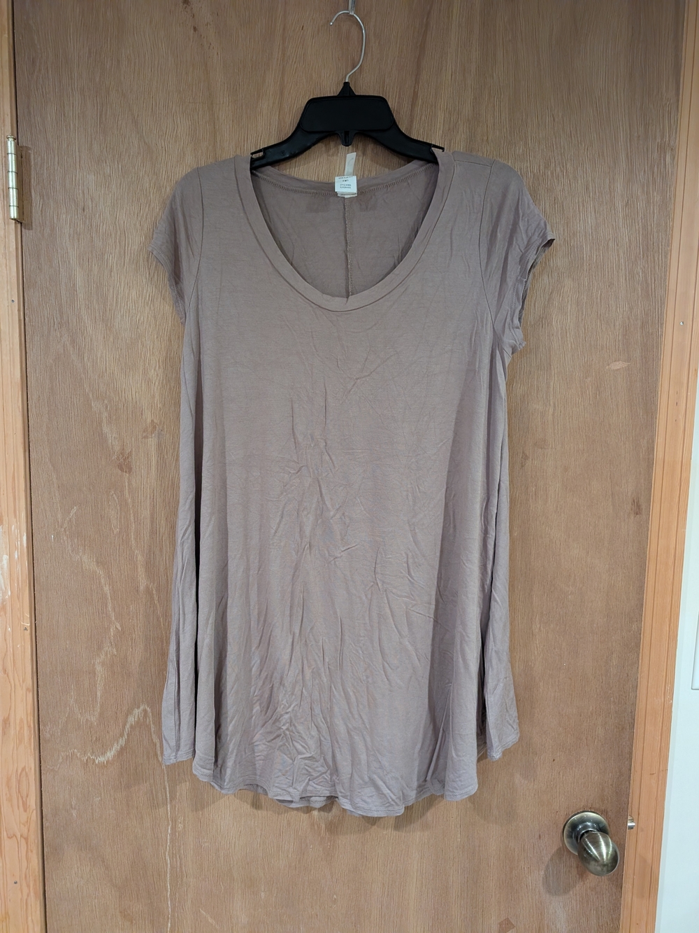 Casual V-Neck Cap Sleeve Tunic in Taupe